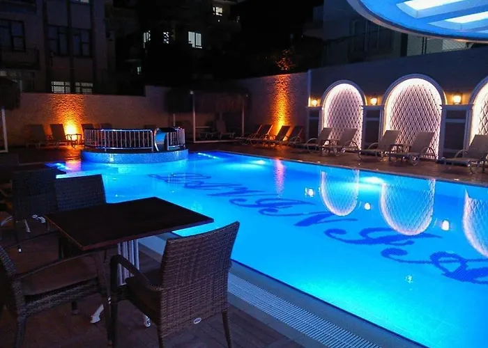 Lavinia Apart&hotel 3*