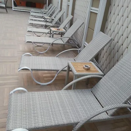 وفندق لافينيا 3*