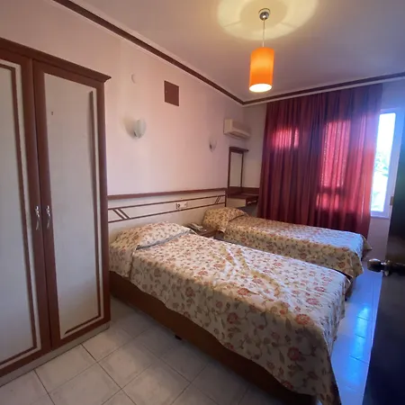 Lejlighedshotel Lavinia &