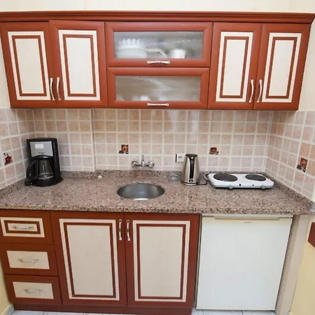 Lavinia & Lejlighedshotel 3*