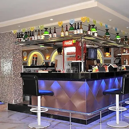 Lavinia & Apartmanhotel