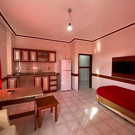 Apartahotel Lavinia & 3*