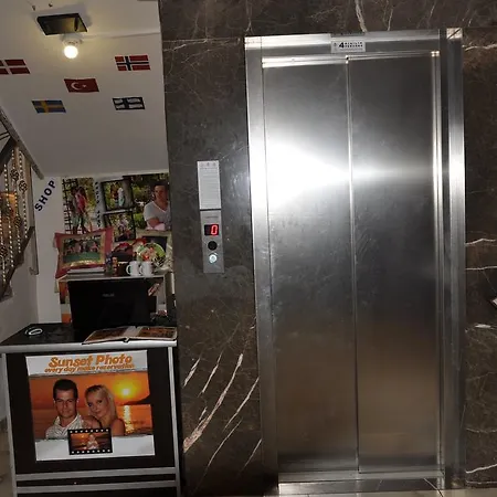 Lejlighedshotel Lavinia &