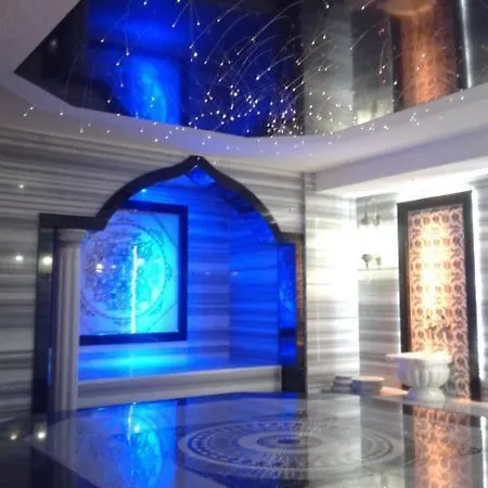 Lavinia & Apartmanhotel 3*