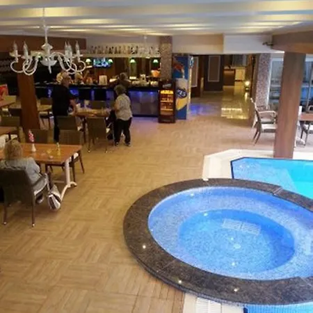 Lavinia & Aparthotel 3*