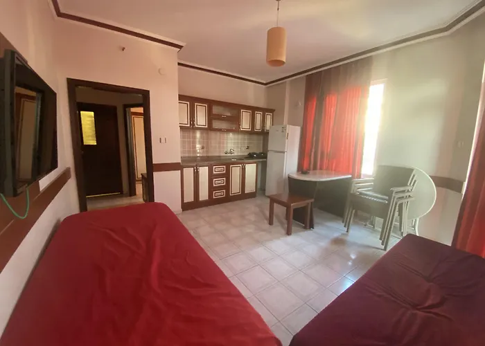 Lavinia & Apart Otel 3*