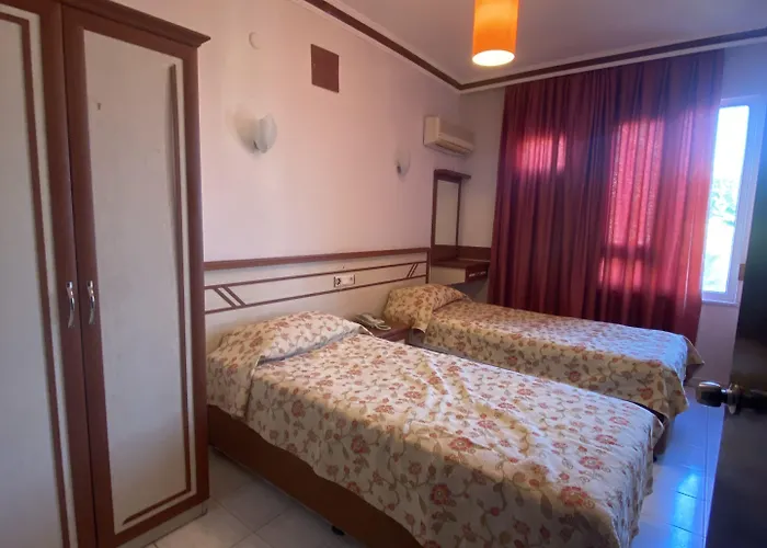 Apart Otel Lavinia &